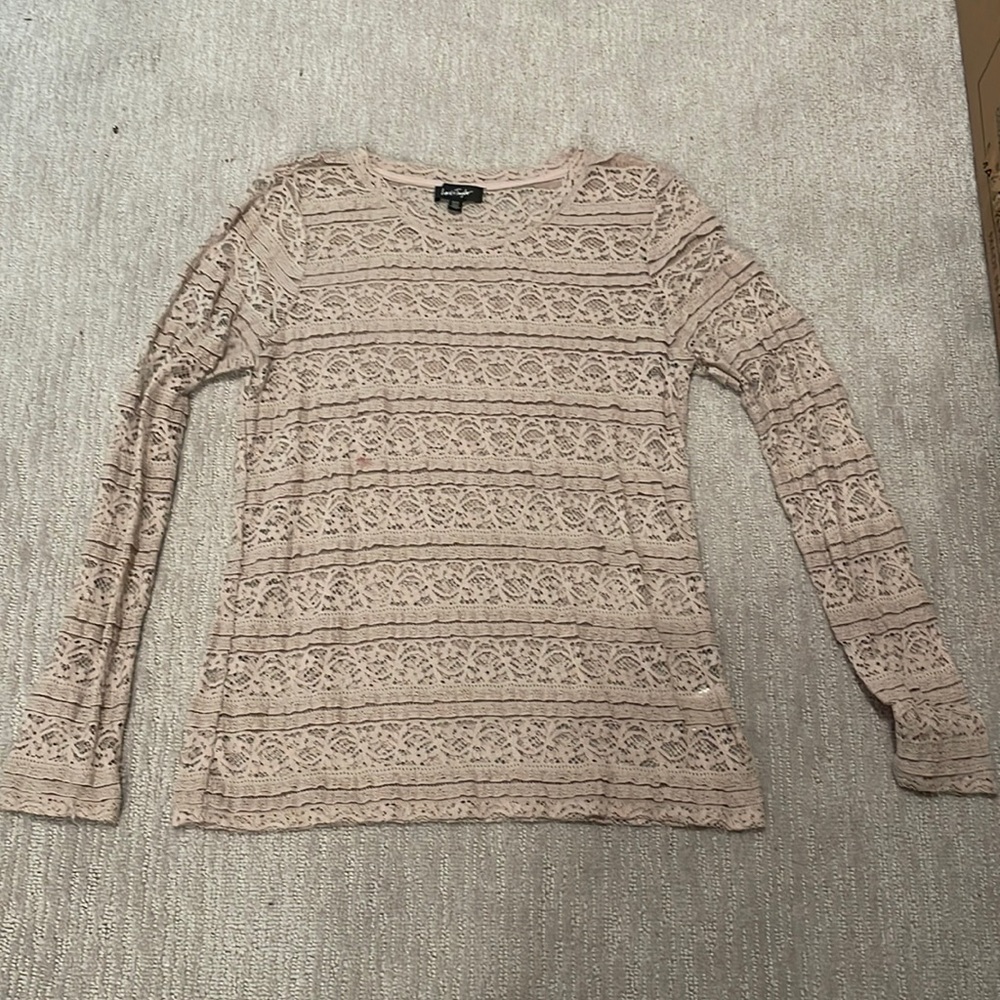 Lord and Taylor lace long sleeve top